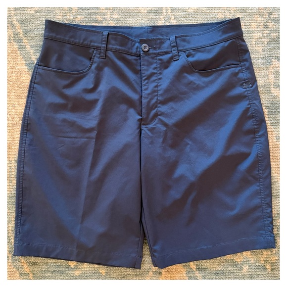 UNDER ARMOUR Dark Grey Heat Gear Shorts - Picture 1 of 5